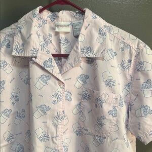 Bobbie Brooks Pink and Blue Floral Casual Button Down Shirt women